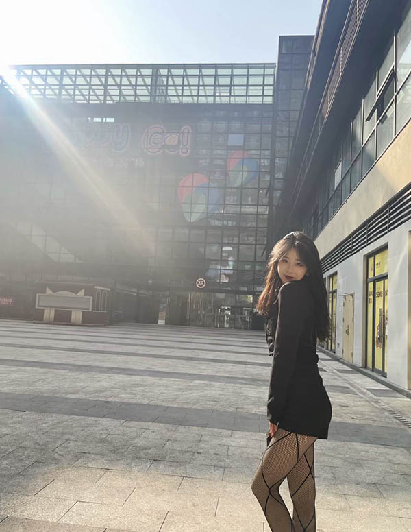 伦敦模特预约伴游